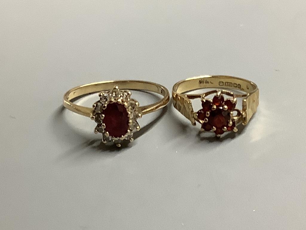 An 18ct gold, sapphire and diamond ring, gross 3.2 grams and four 9ct gold rings, two gem-set, gross 10 grams.